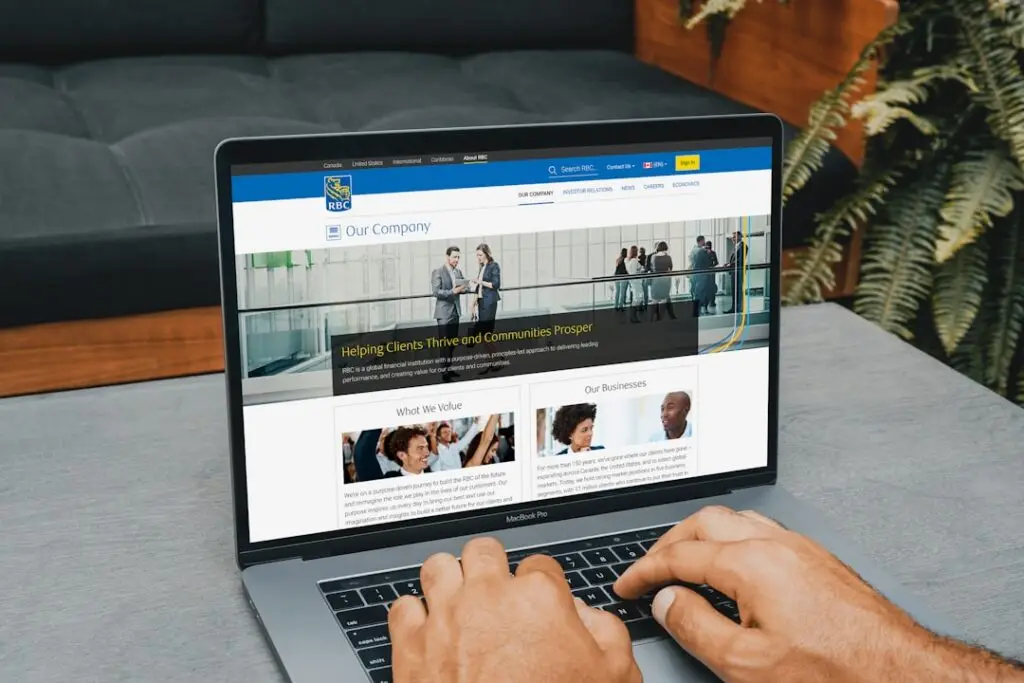 Photo Insurance advice: Advisor, Insurance policy