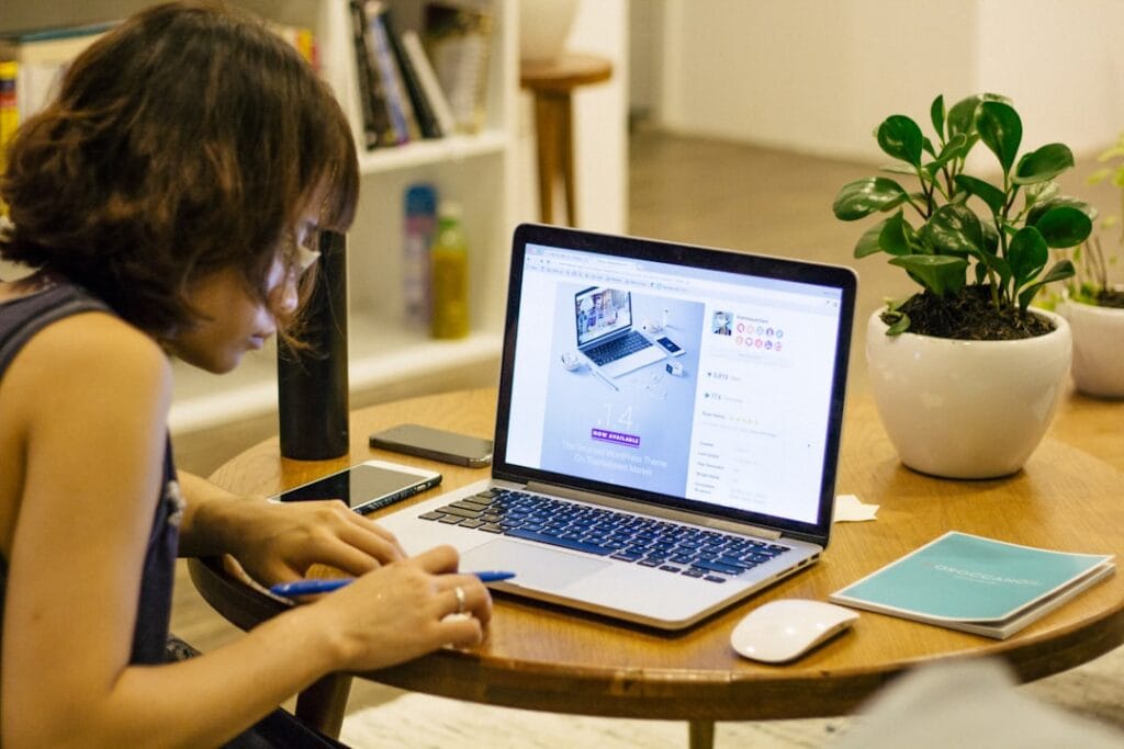 Photo Freelancers desk