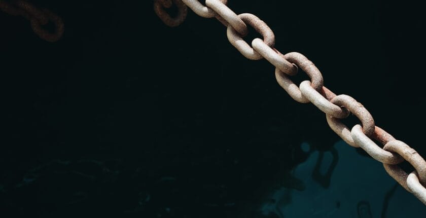 Photo "Blockchain and decentralized finance: what threats to traditional banks?"