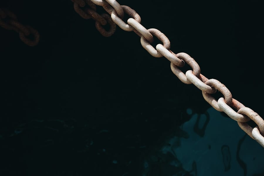 Photo "Blockchain and decentralized finance: what threats to traditional banks?"
