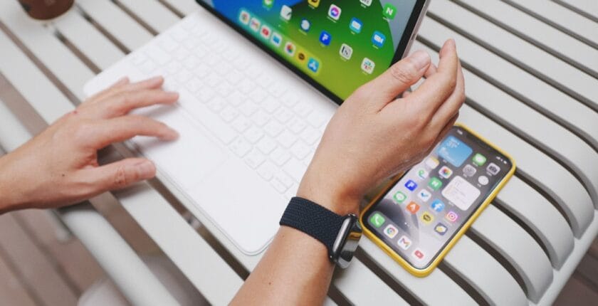 Photo Connected devices