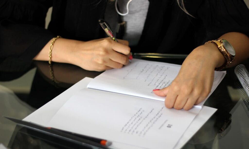 Photo Digital contract management