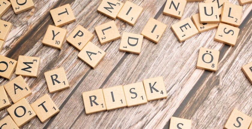 Photo Risk management in changing regulations: "Adapting strategies"