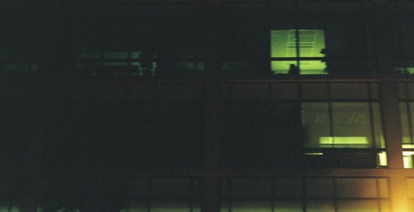 Photo AI-generated financial report