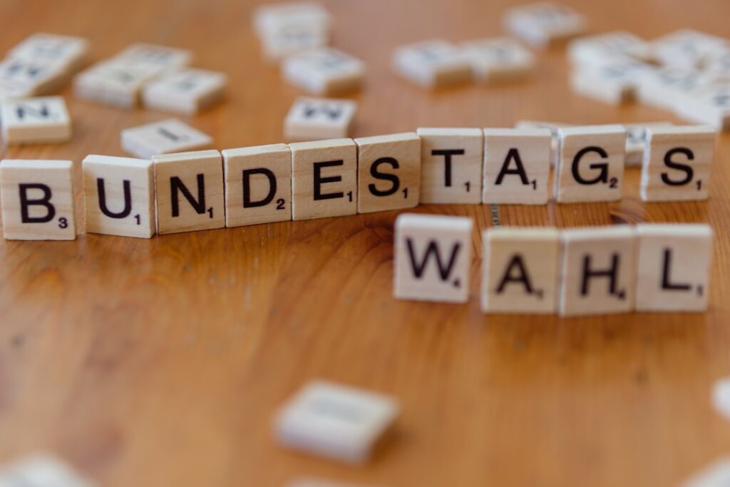 Photo brokerage strategy