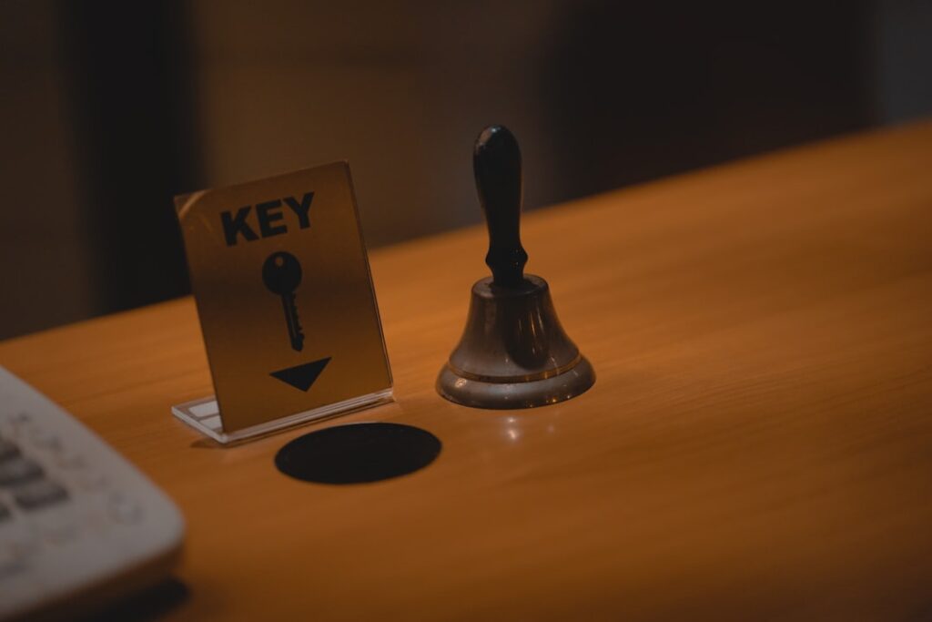 Photo secrets and keys management