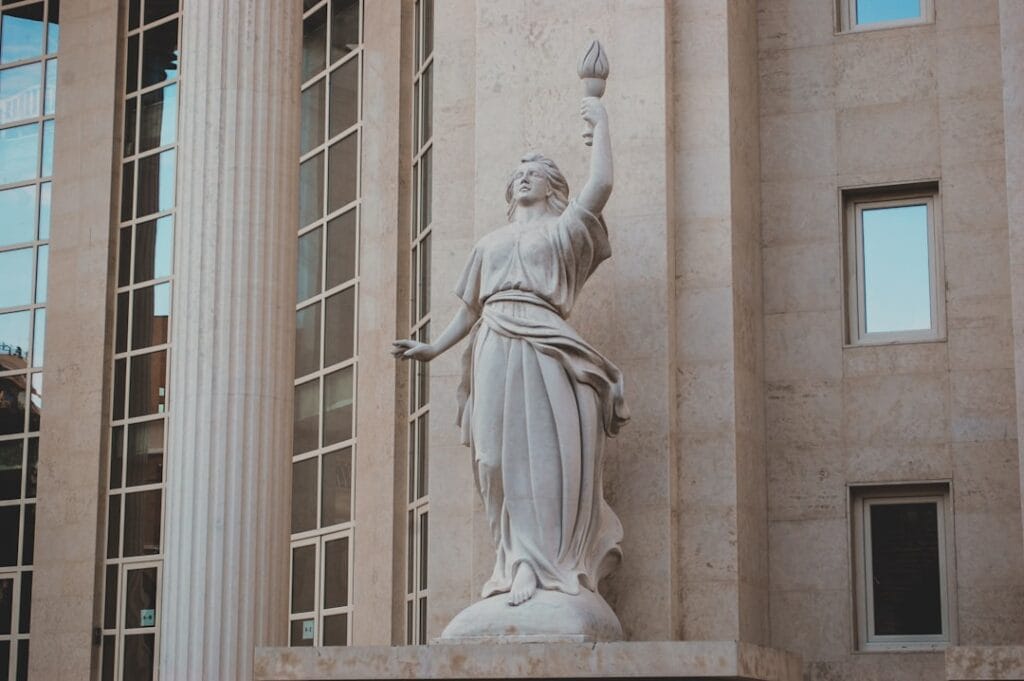 Photo Bancassurance vs courtage