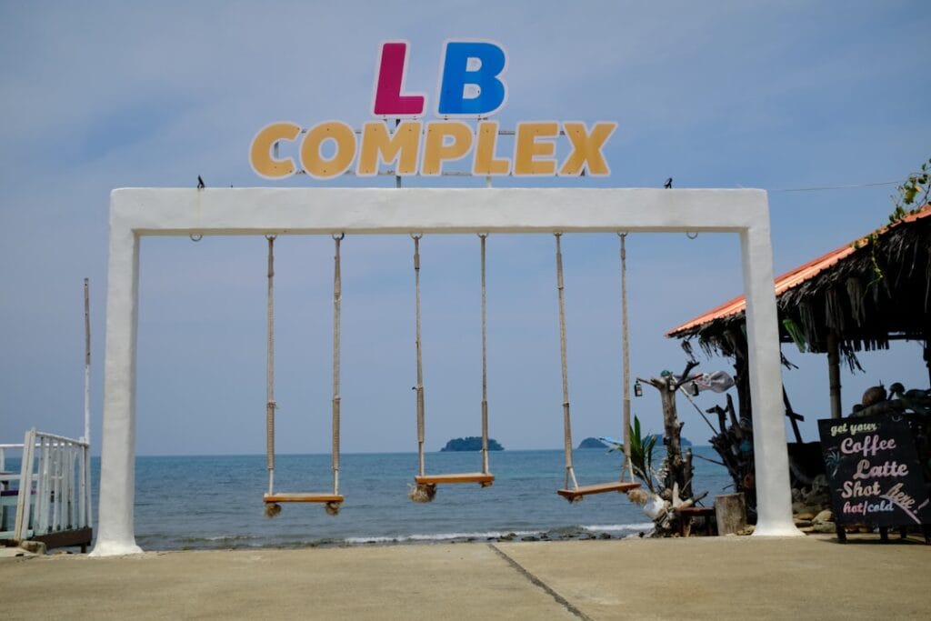 Photo Comparators