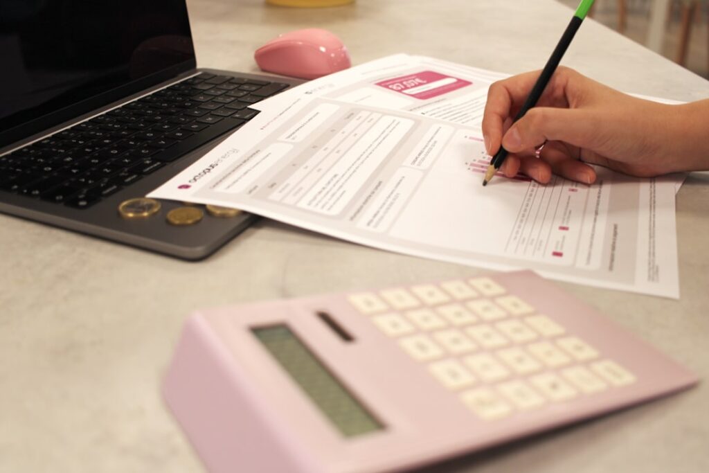 Photo digitalize compliance LCB-FT insurance IARD