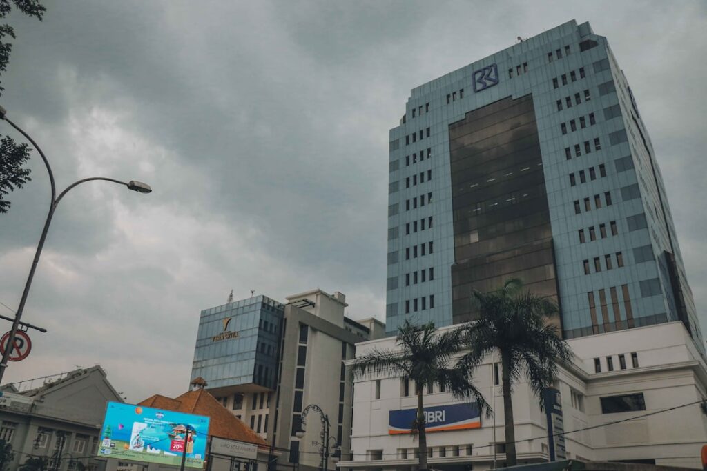 Photo insurance sector