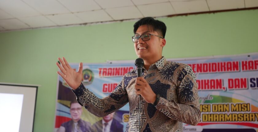 Photo transformation program