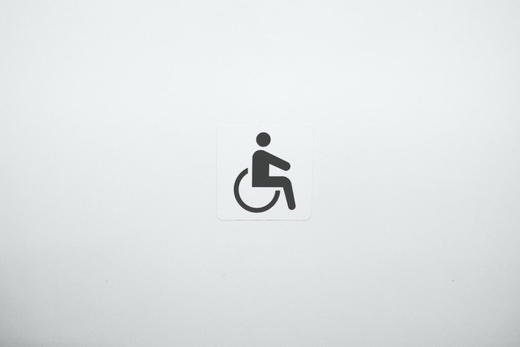 Photo banking services accessibility