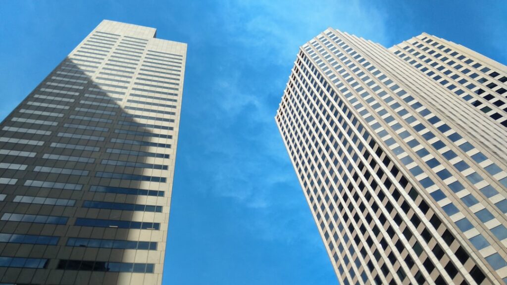 Photo parity management in insurance distribution