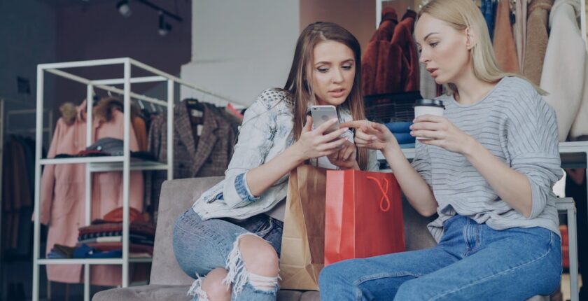 Photo online shopping journey