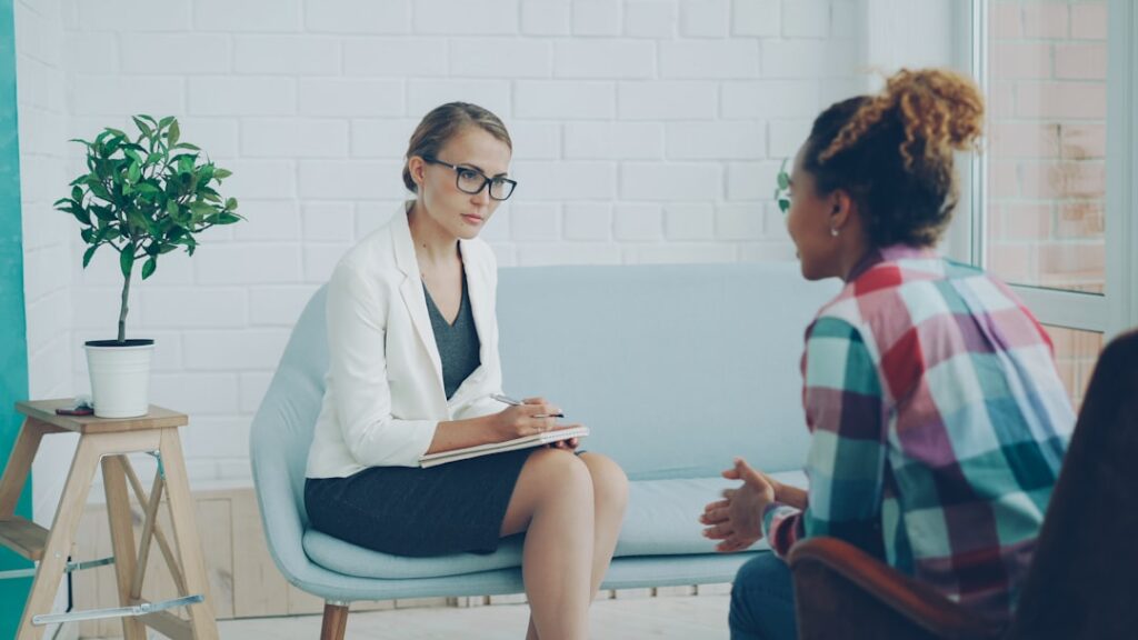 Photo Recruitment in insurance: behavioral skills