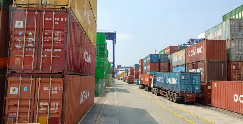 Photo Supply chain risk