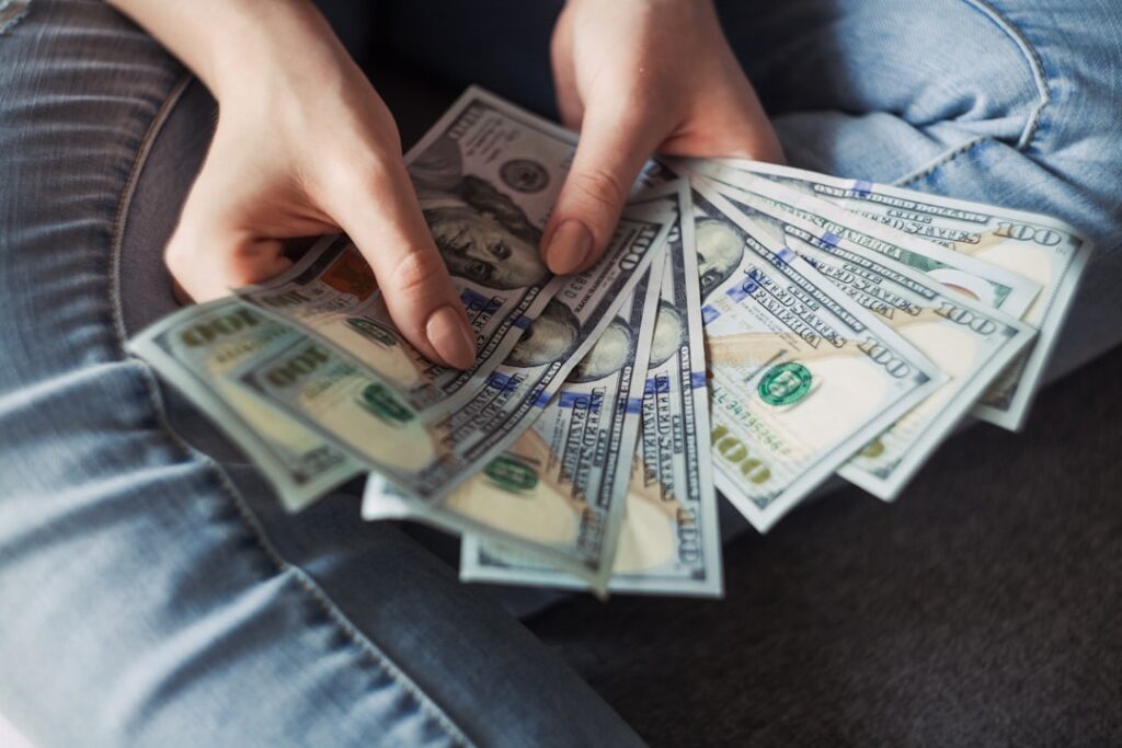 Photo financial management