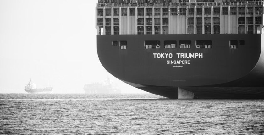 Photo Supply chain risk